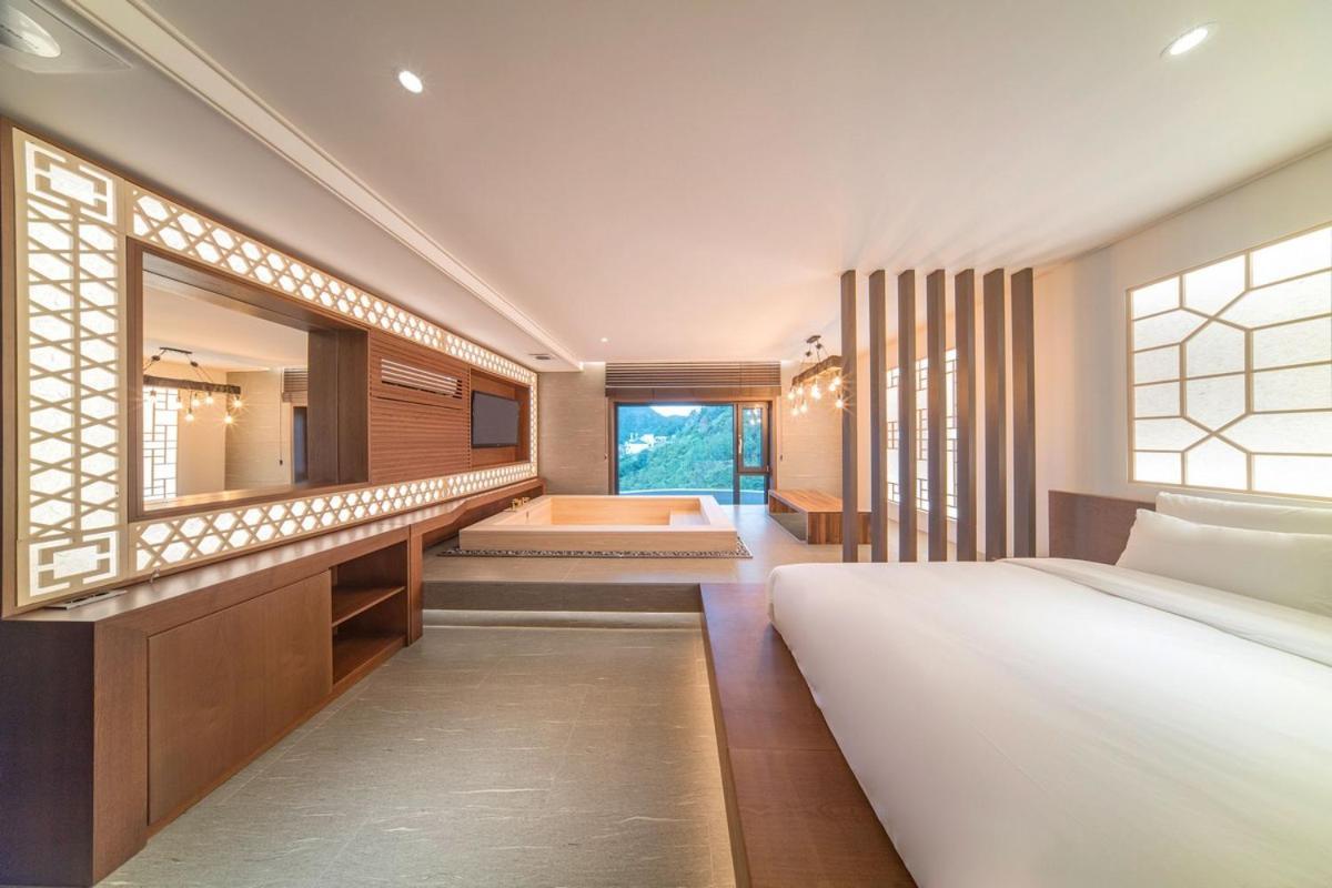 Yeonhwamun Hotel Yeongdeok Exteriör bild